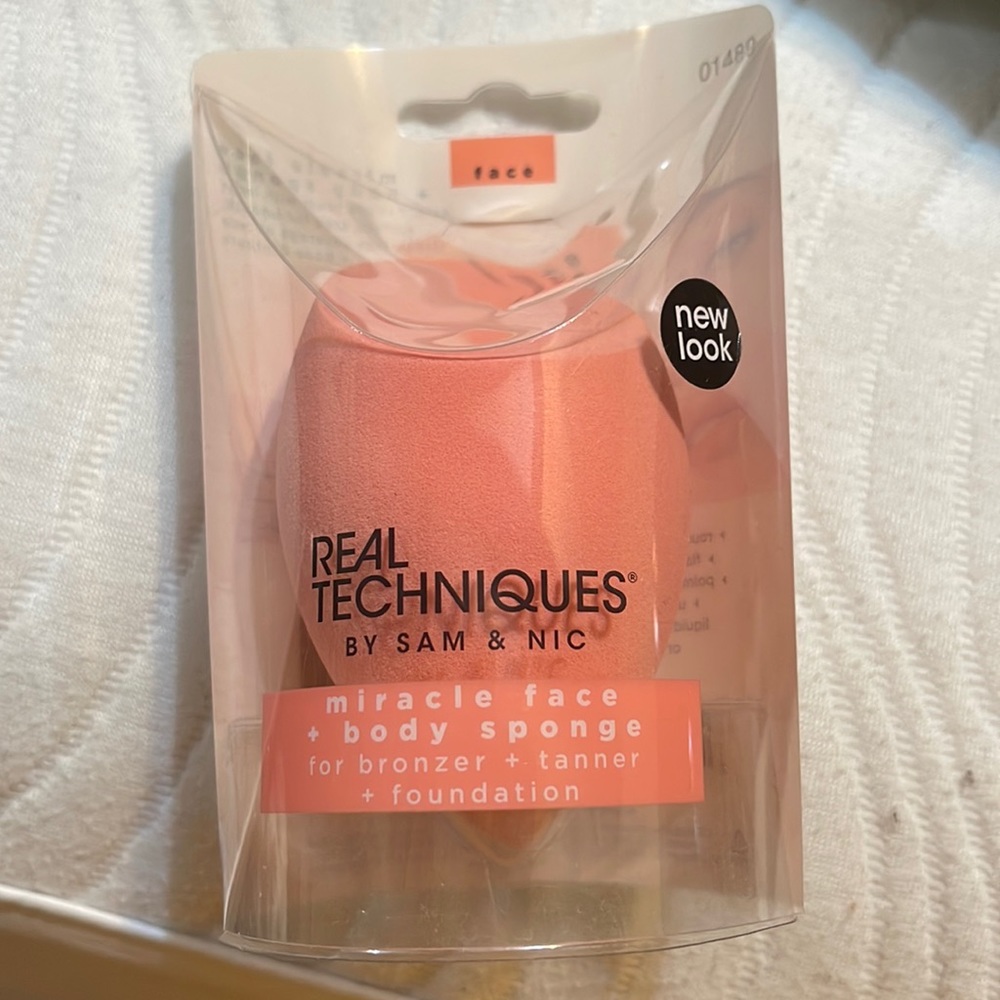 Real Techniques sponge